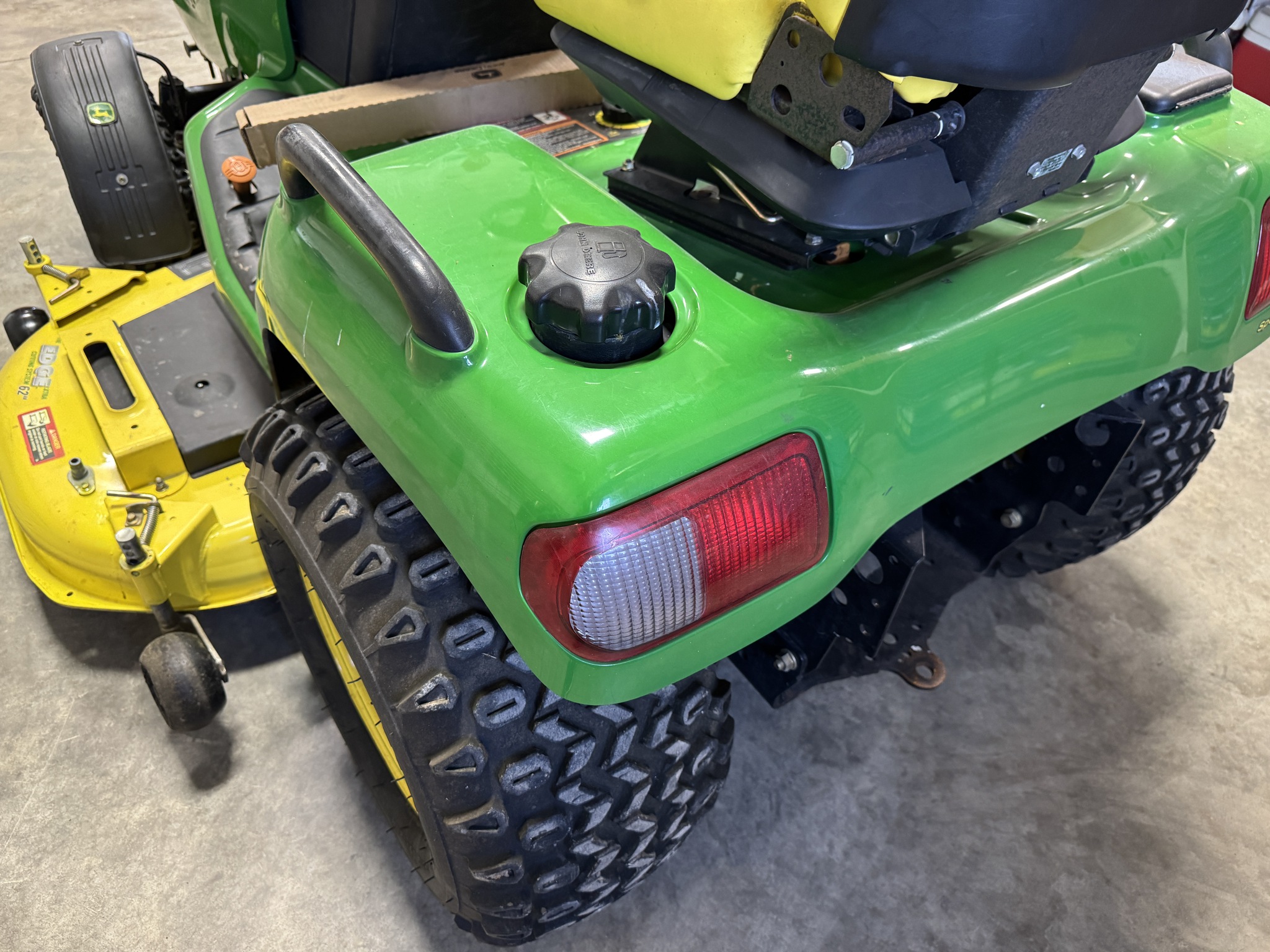 2009 John Deere X720 Image 6
