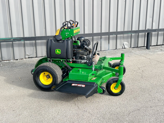 2023 John-Deere 661R