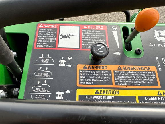 2023 John-Deere 661R