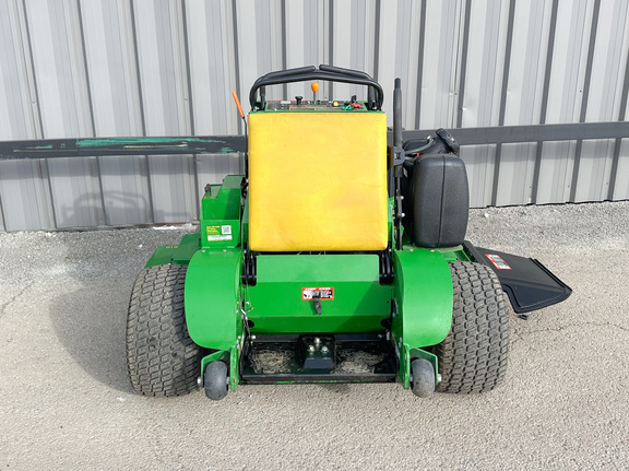 2023 John-Deere 661R