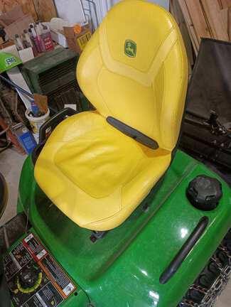 Photo of 2021 John Deere X590