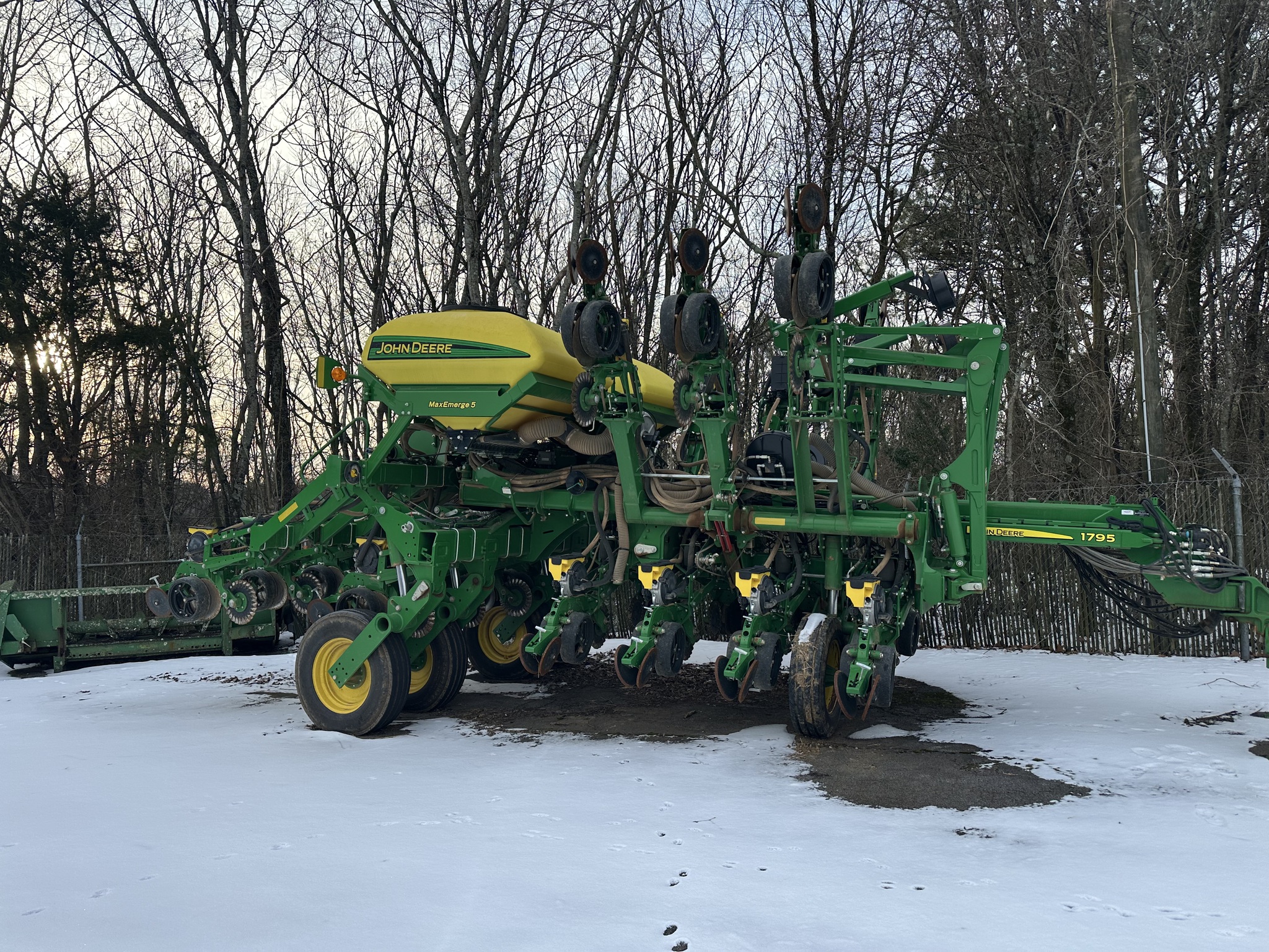 2021 John Deere 1795 Image 2