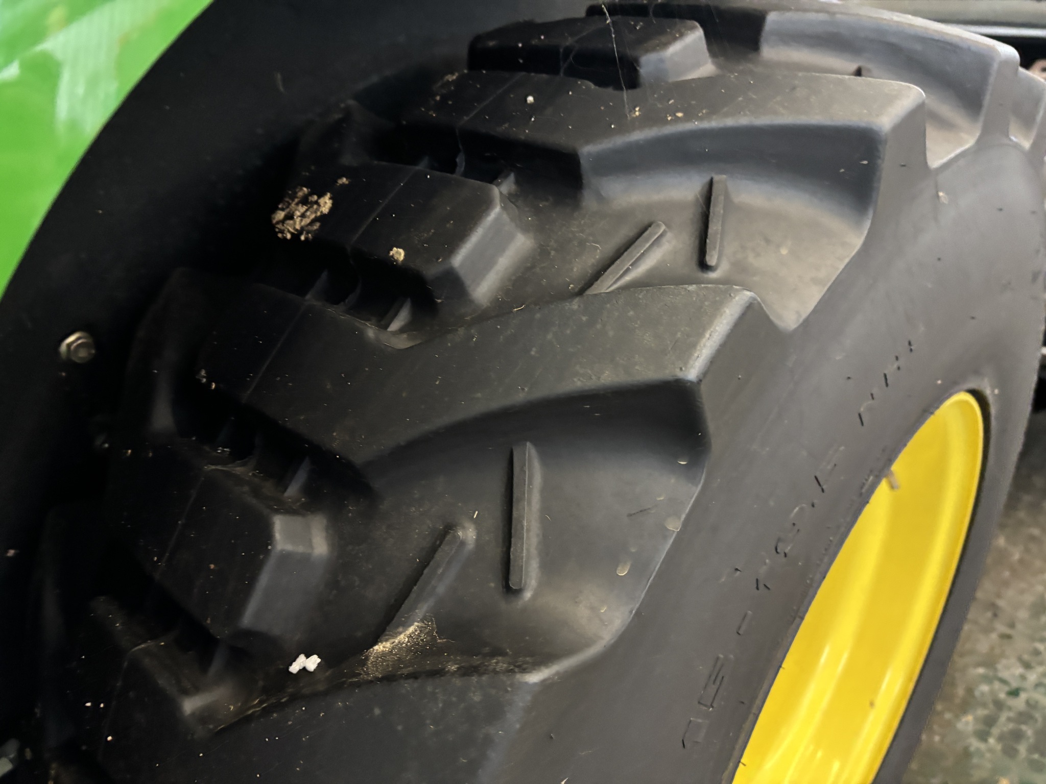 Used 2006 John Deere 3520 Compact Utility Tractors at Koenig Equipment in Lebanon, OH - PhotoXL10