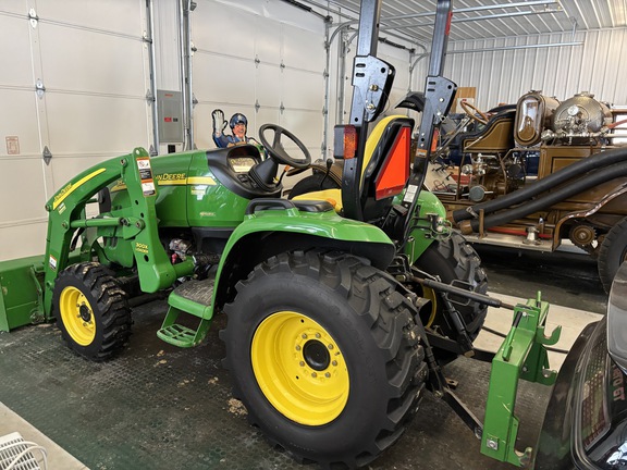 Used 2006 John Deere 3520 Compact Utility Tractors at Koenig Equipment in Lebanon, OH - Photo3