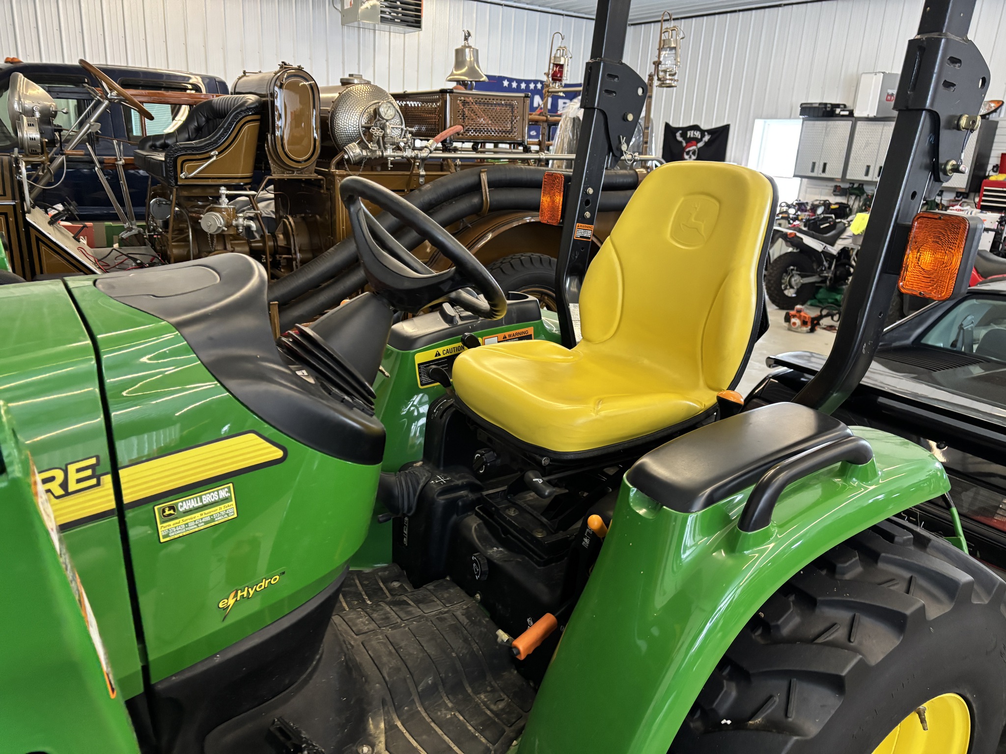 Used 2006 John Deere 3520 Compact Utility Tractors at Koenig Equipment in Lebanon, OH - PhotoXL18