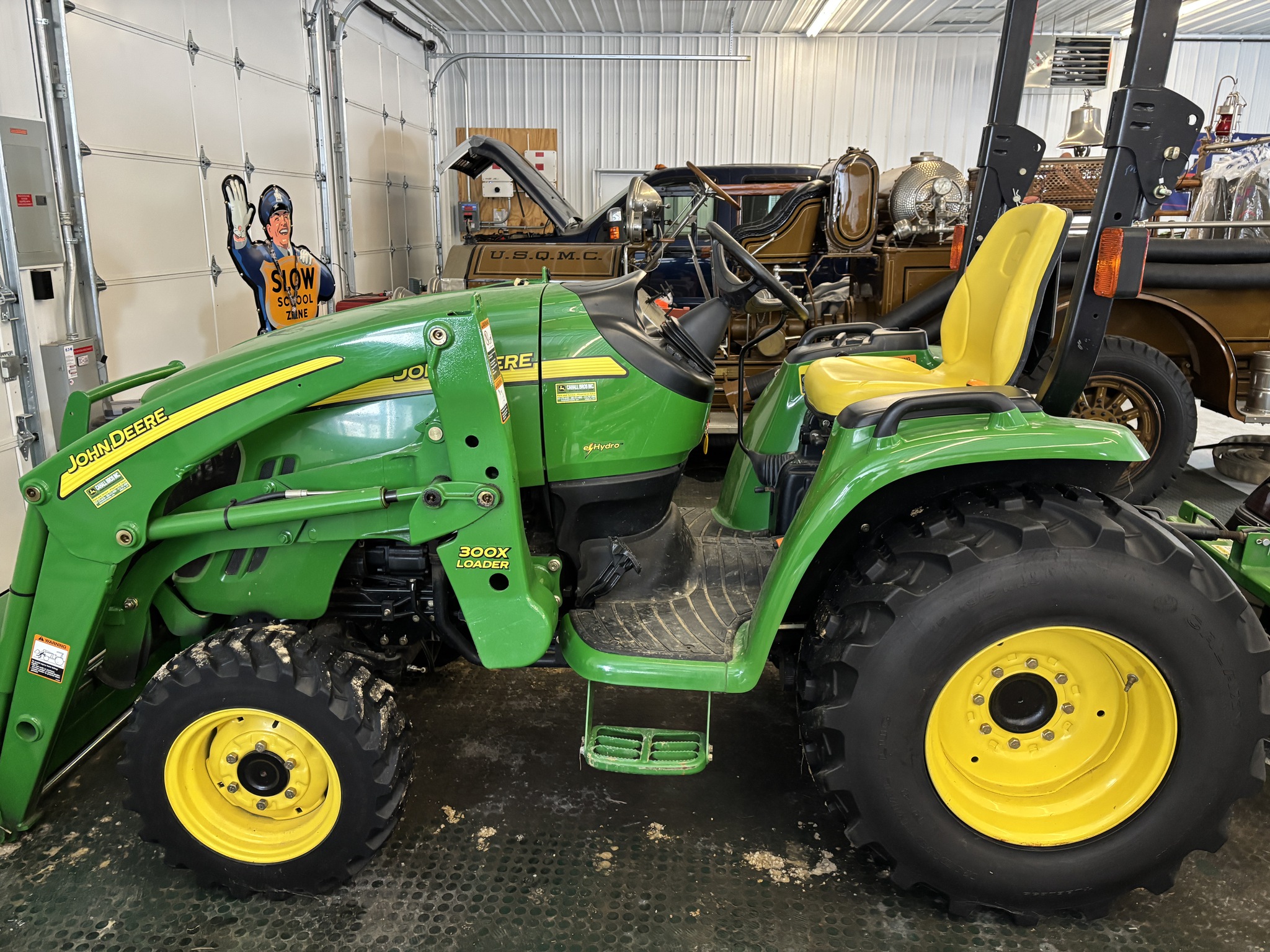Used 2006 John Deere 3520 Compact Utility Tractors at Koenig Equipment in Lebanon, OH - PhotoXL19