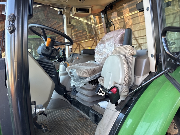 2024 John Deere 5120M Photo 6