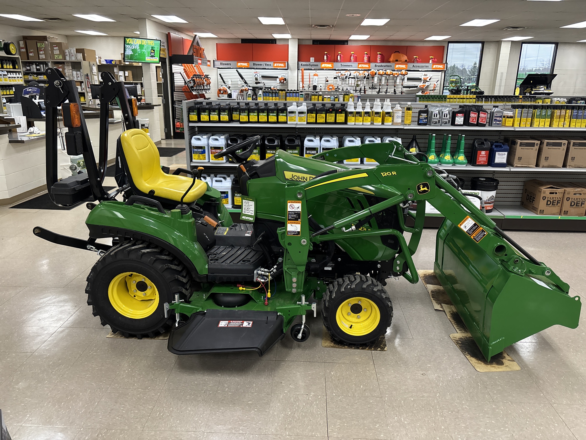 New In-Stock 2024 John Deere 1023E Compact Utility Tractors at Koenig Equipment in Urbana, OH - PhotoXL0