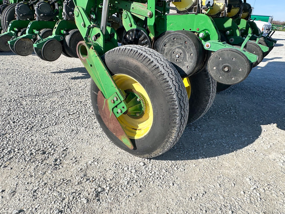 2008 John-Deere 1790