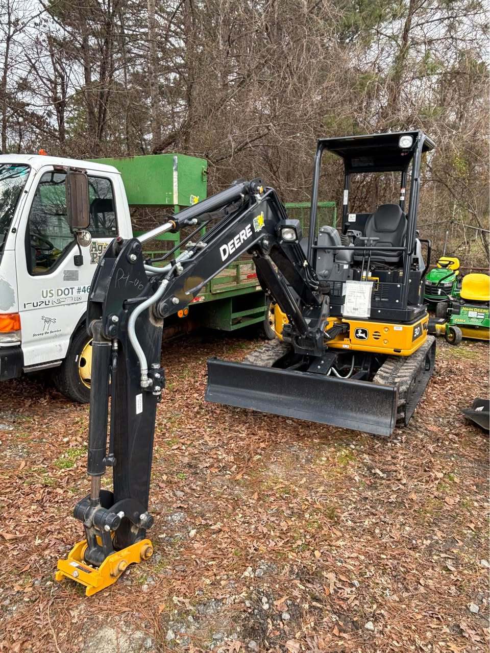 2026 John Deere 30 P Image 2