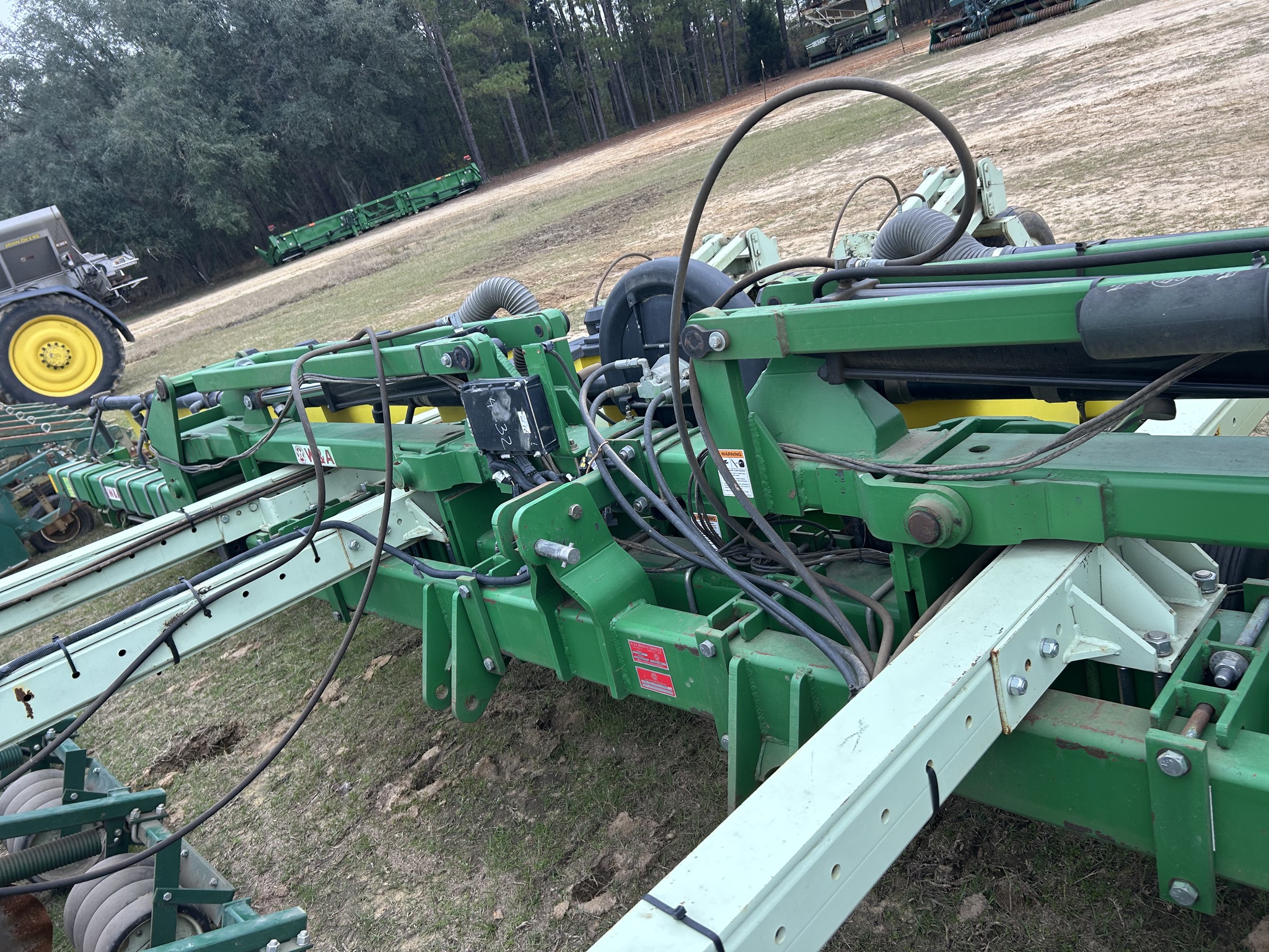 John Deere 1720 Image 33