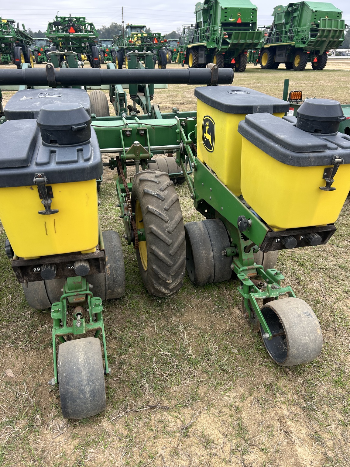John Deere 1720 Image 36