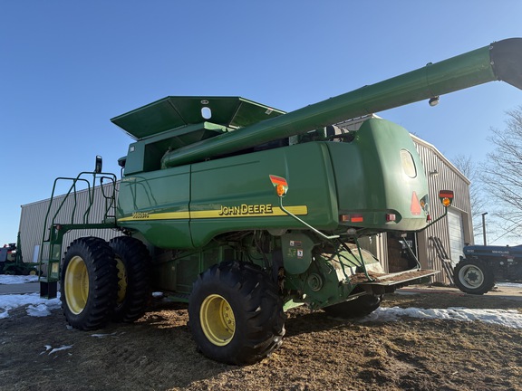 Photo of 2007 John Deere 9660 STS