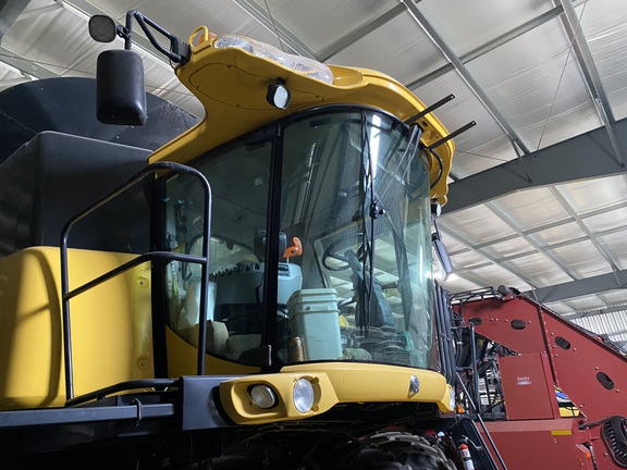 2003 New Holland CR960 - Photo16