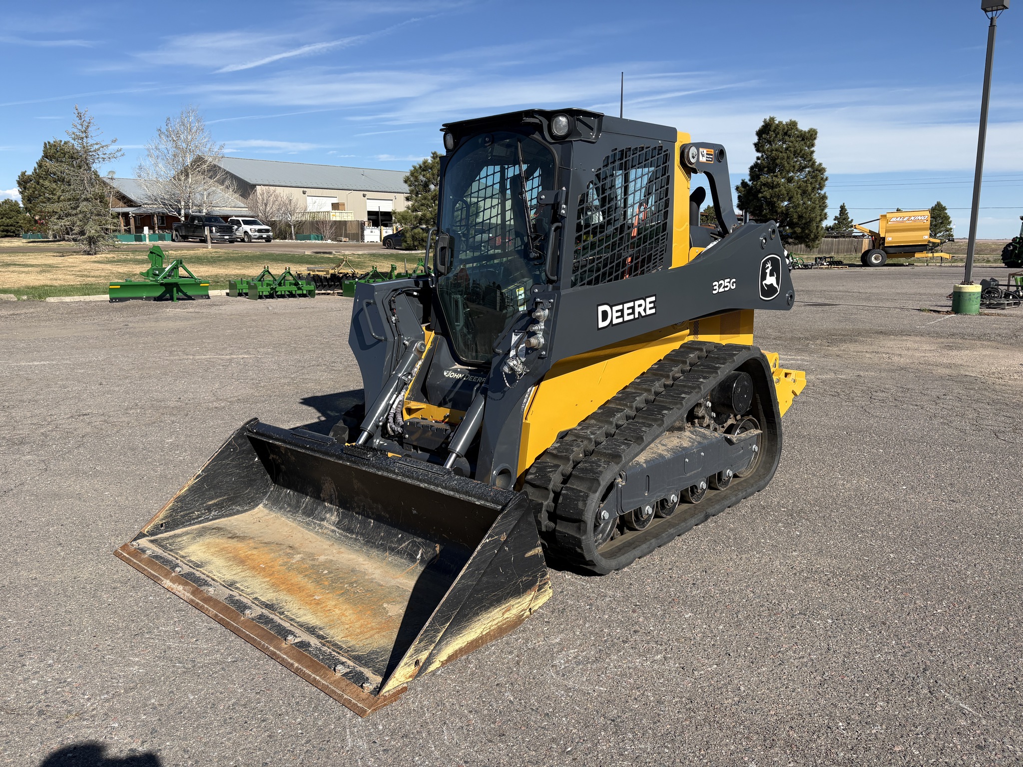 2023 John Deere 325G Image 1