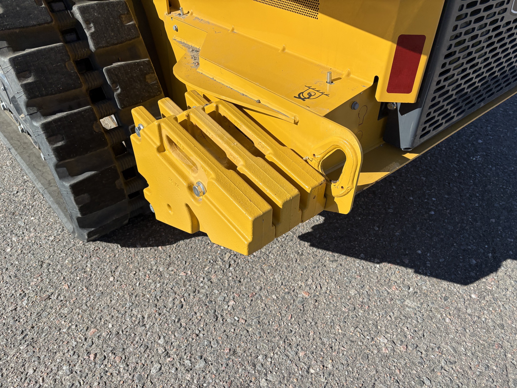 2023 John Deere 325G Image 19