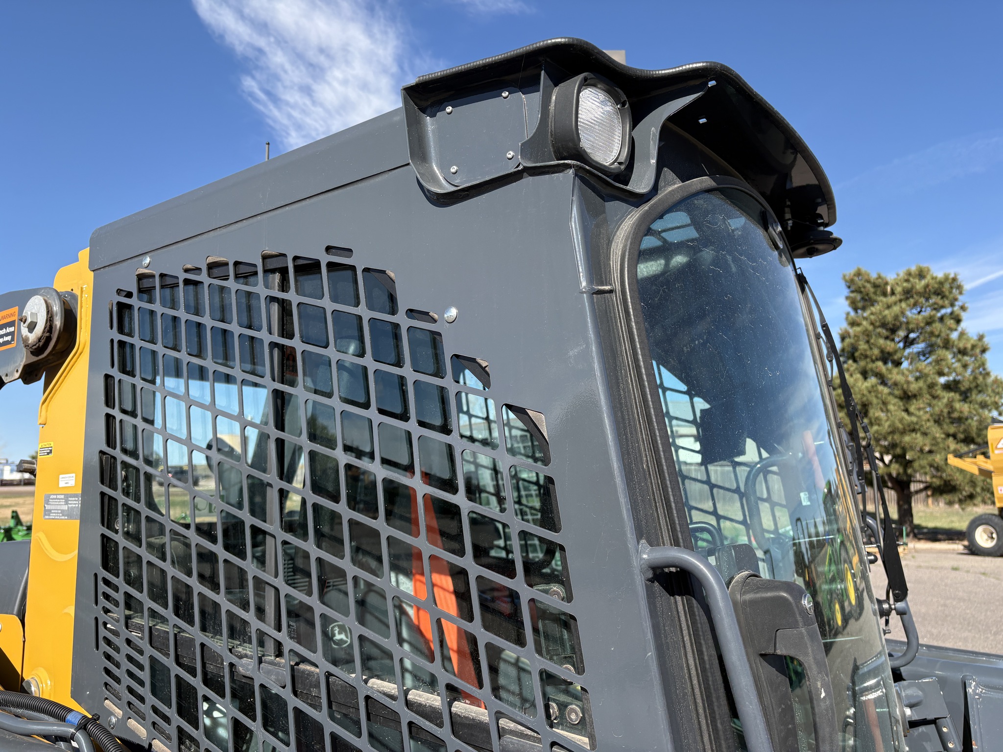 2023 John Deere 325G Image 13