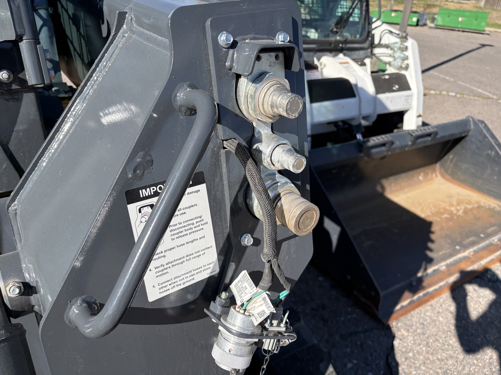 2023 John Deere 325G Image 11