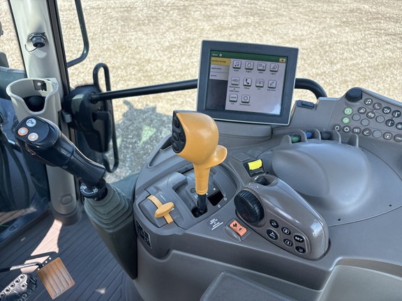 Used 2021 John Deere 6155R Row Crop Tractors at Horizon Ag & Turf in Lloydminster, AB - Photo21