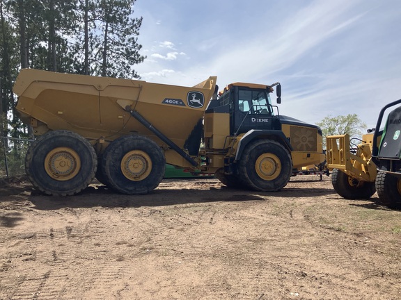 Photo of a 2022 John Deere 460E-II