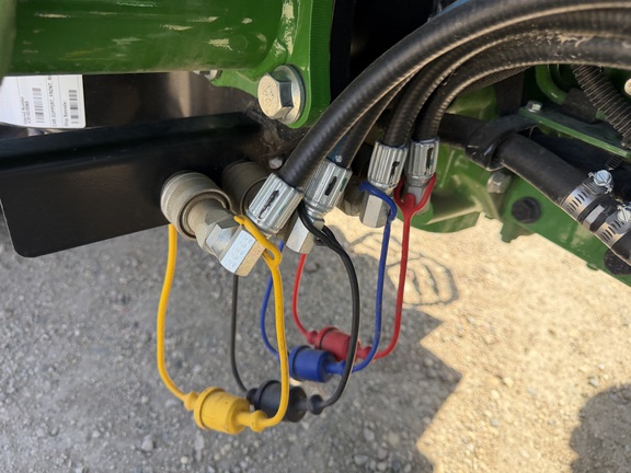 2025 John Deere 3039R - Photo22