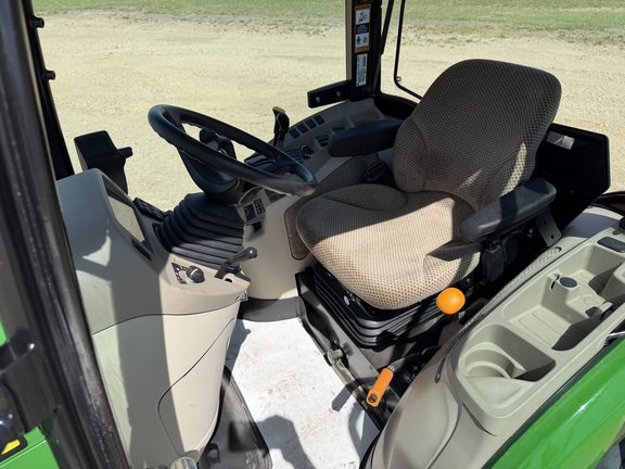 2025 John Deere 3039R - Photo27