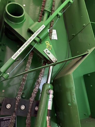 Used 2018 John Deere 560M Round Balers at Horizon Ag & Turf in Lloydminster, AB - Photo14