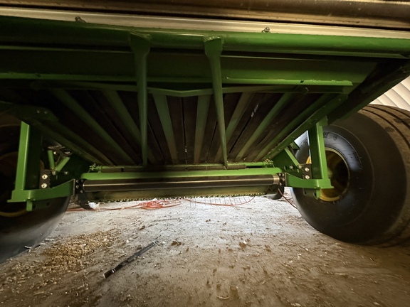 Used 2018 John Deere 560M Round Balers at Horizon Ag & Turf in Lloydminster, AB - Photo22