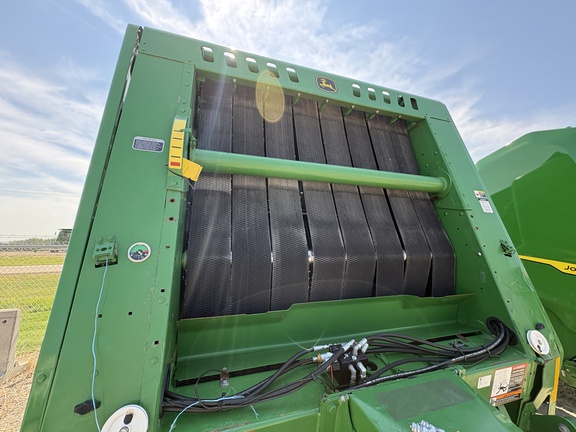 Used 2018 John Deere 560M Round Balers at Horizon Ag & Turf in Lloydminster, AB - Photo6