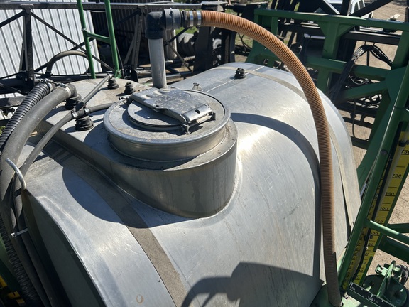 Used 1998 John Deere 4700 Self Propelled Sprayers at Horizon Ag & Turf in Wetaskiwin, AB - Photo2