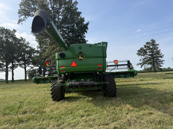 Photo of 2024 John Deere S780