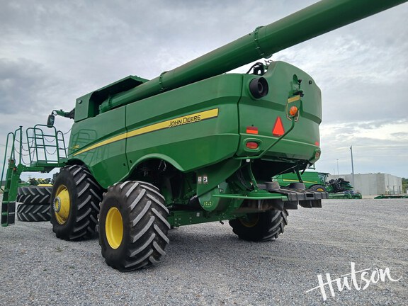 Photo of 2024 John Deere S780