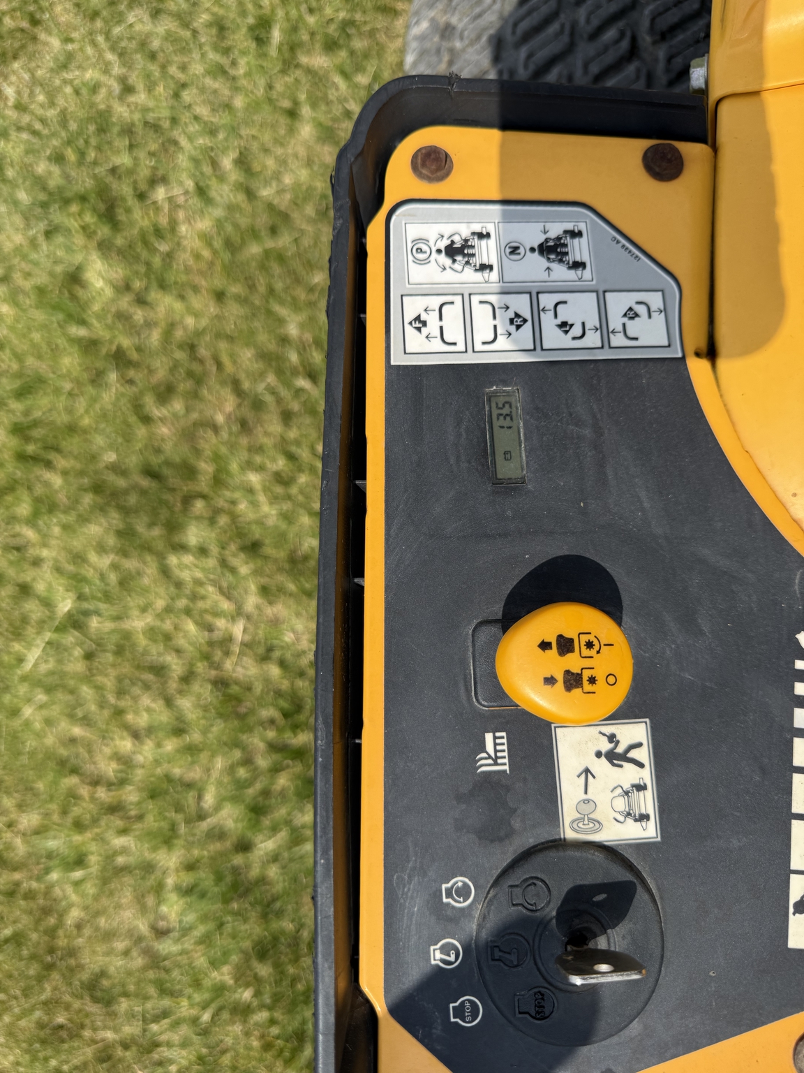 2019 Cub Cadet ZT1 50 Image 7