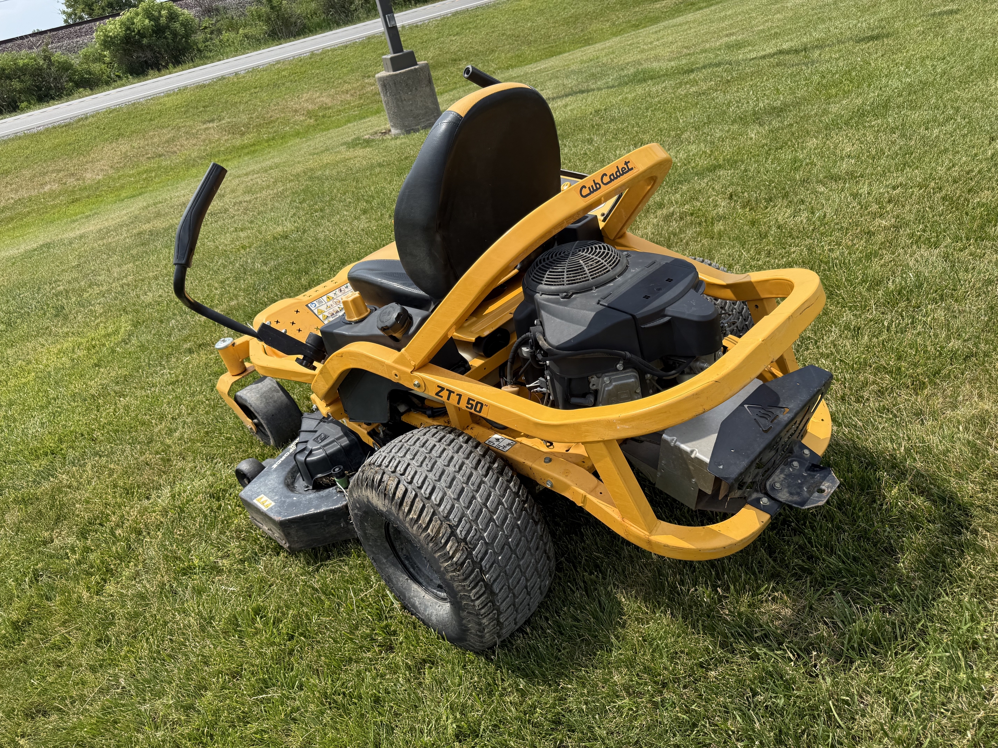 2019 Cub Cadet ZT1 50 Image 6