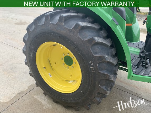 Photo of 2025 John Deere 4066M