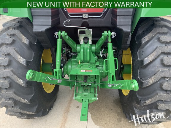 Photo of 2025 John Deere 4066M