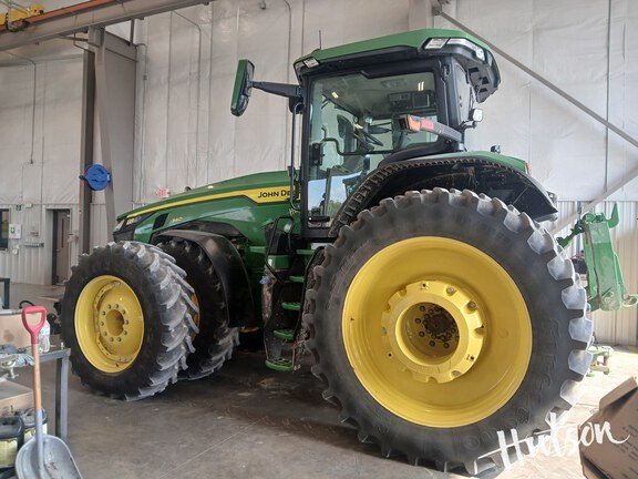 Photo of 2023 John Deere 8R 340