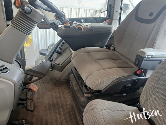Photo of 2023 John Deere 8R 340