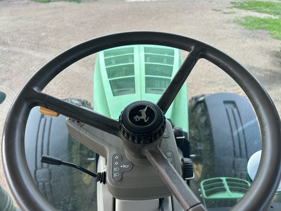 2011 John Deere 7230R (7th thumbnail)