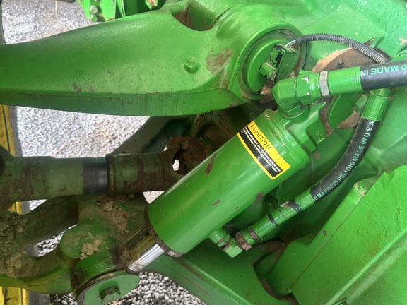 Photo of 2010 John Deere 8270R