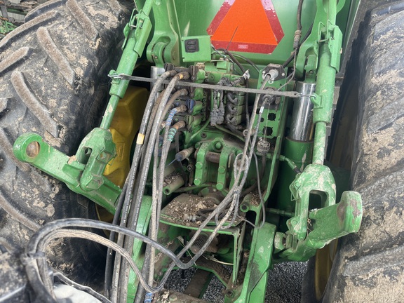 Photo of 2010 John Deere 8270R