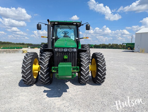 Photo of 2010 John Deere 8270R