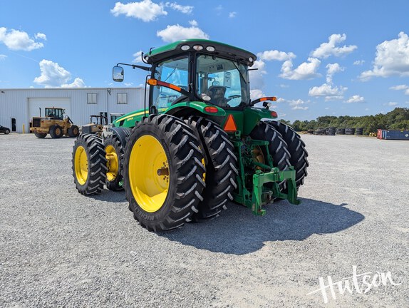 Photo of 2010 John Deere 8270R