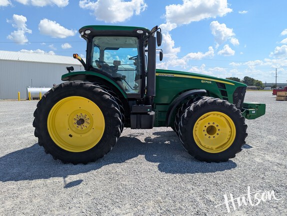 Photo of 2010 John Deere 8270R