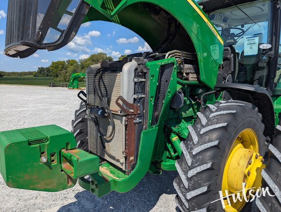 Photo of 2010 John Deere 8270R