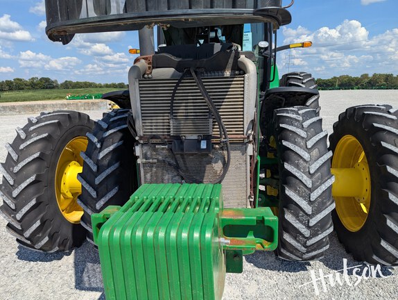 Photo of 2010 John Deere 8270R