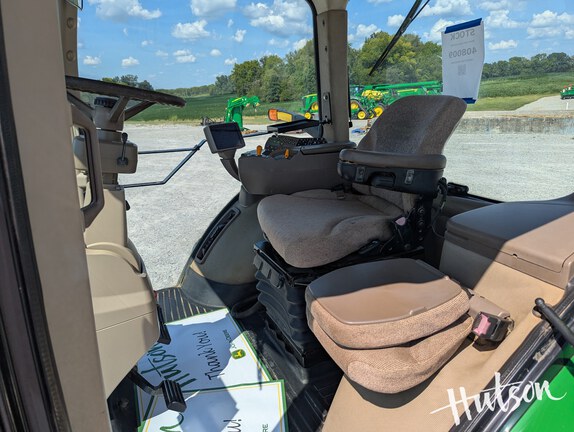 Photo of 2010 John Deere 8270R