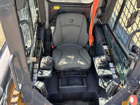 2023 John Deere 325G