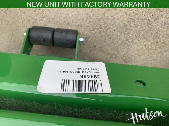 Photo of 2025 John Deere Z545R