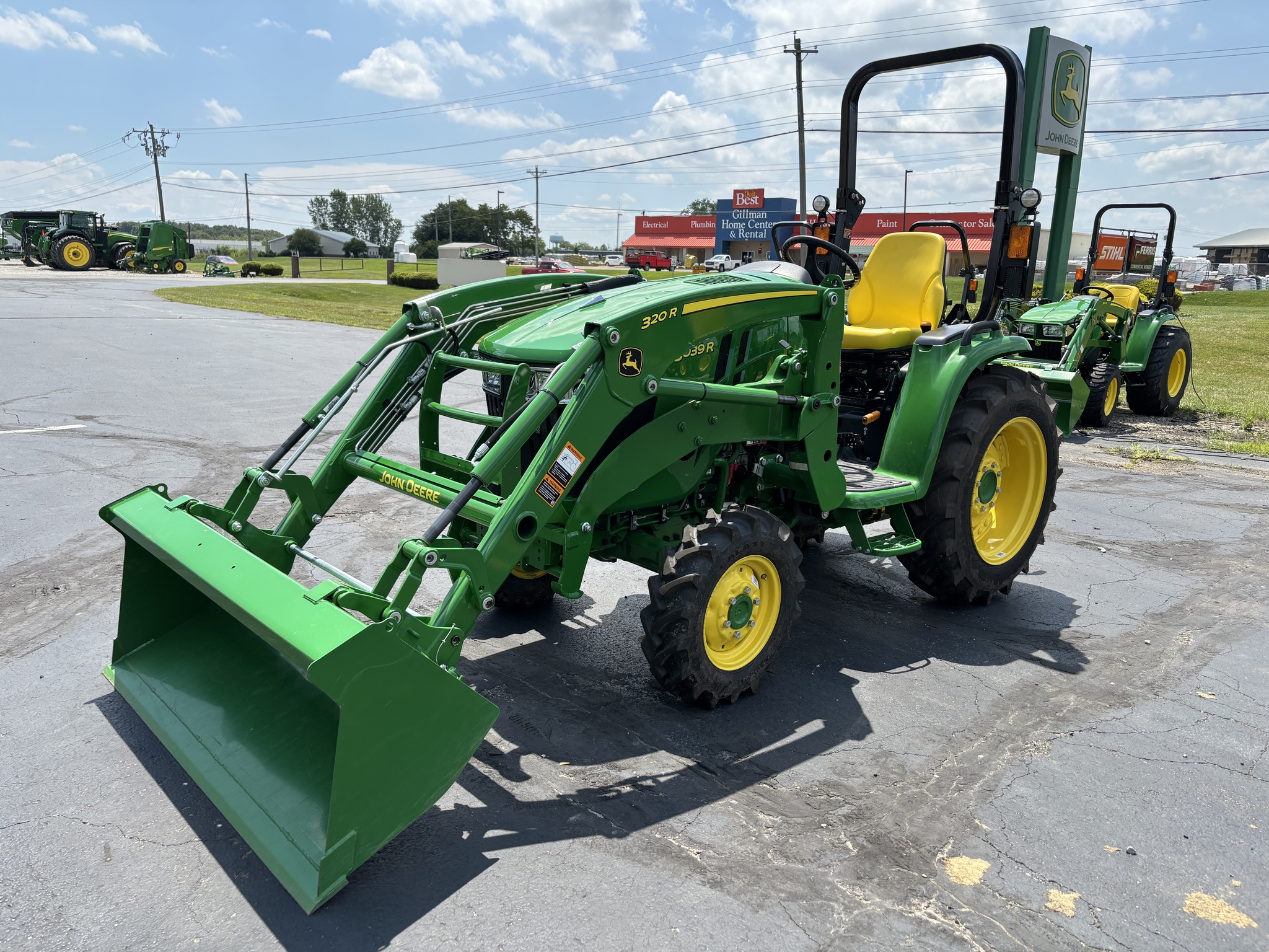 Used 2024 John Deere 3039R Compact Utility Tractors at Koenig Equipment in Oxford, OH - PhotoXL0
